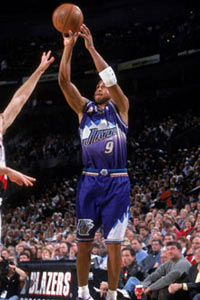 John Starks of the Utah Jazz shoots a jumper in Portland.